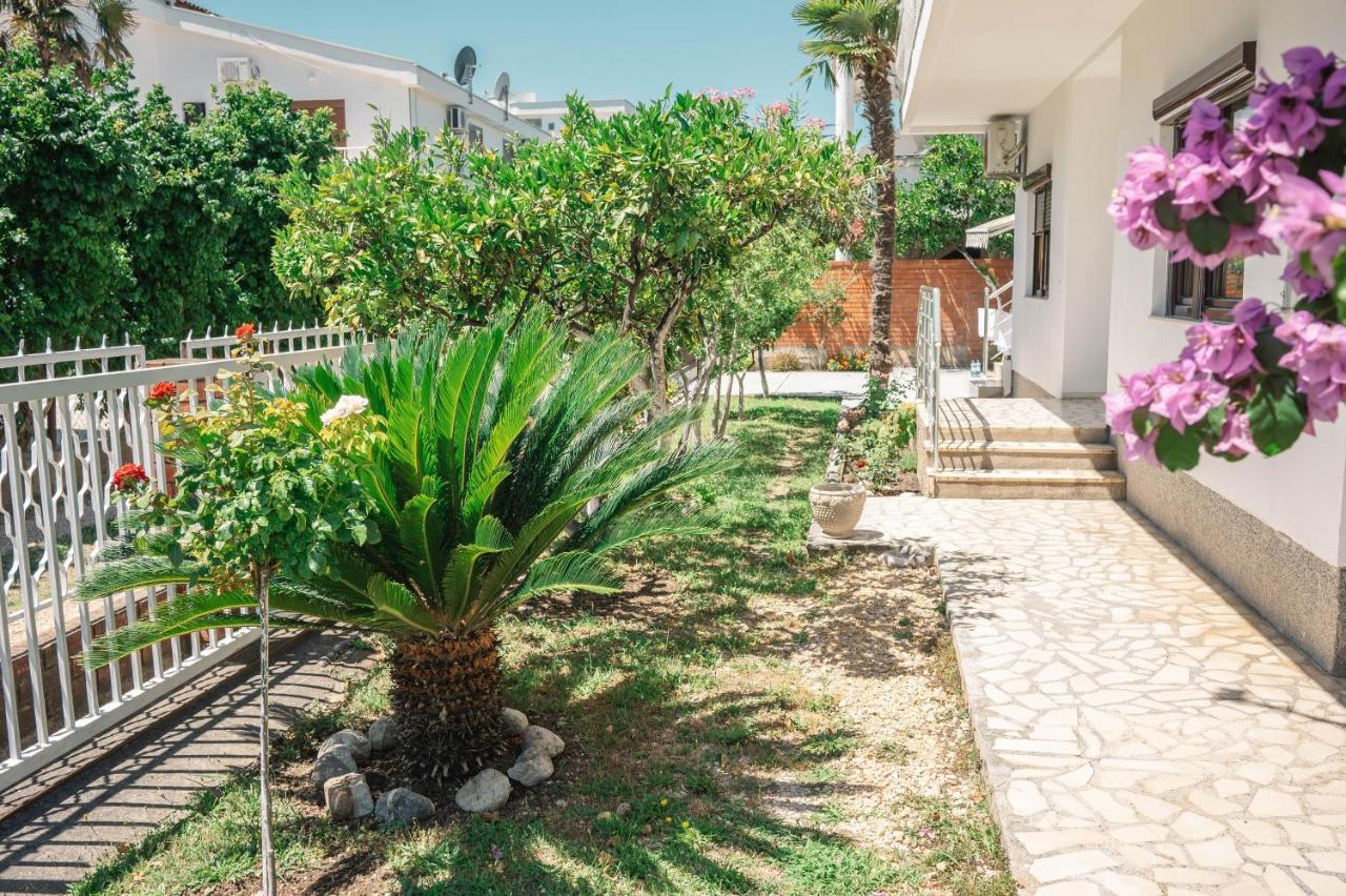 Vila Adriatik Ulcinj Esterno foto
