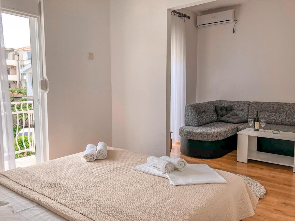 Vila Adriatik Ulcinj Esterno foto